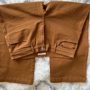 Lucky Brand Crop Jeans